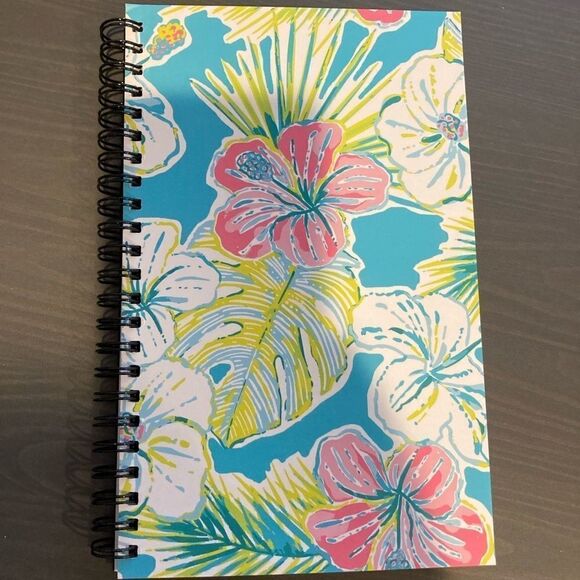 Lilly Inspired Monthly Planner - Picture 3 of 7